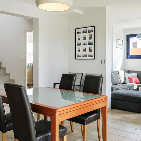 Gorgeous In Hébergement de vacances Saint-Germain-sur-Ay