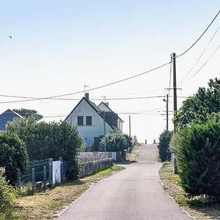 Holiday home Lovely In