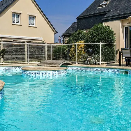Lovely Home In Saint-Germain-Sur-Ay *