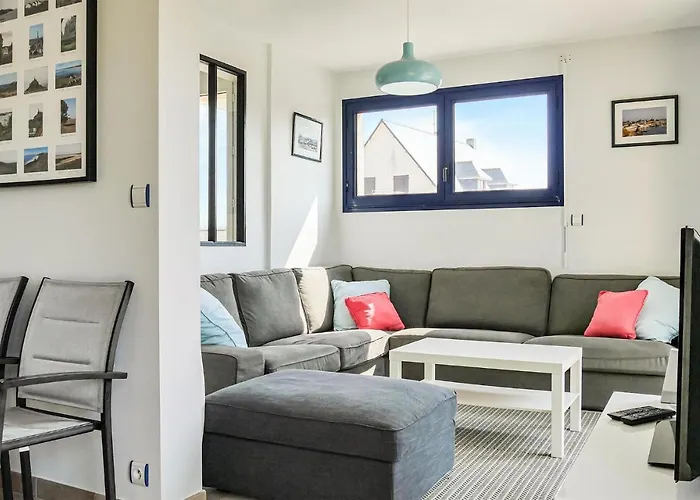 Gorgeous In Holiday home Saint-Germain-sur-Ay